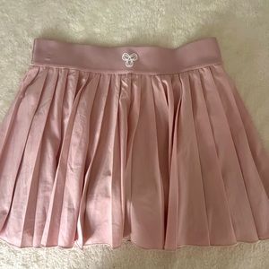 Aritzia TnAction pink skirt size S